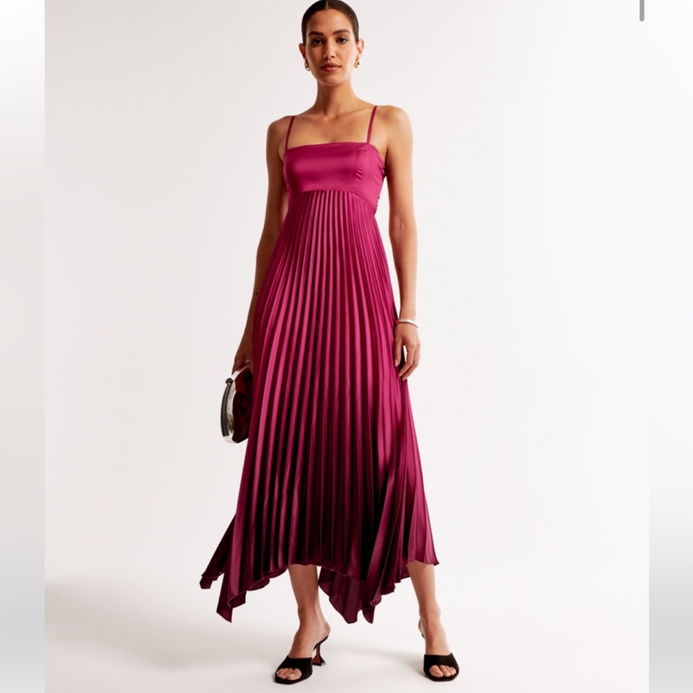 The A&F Giselle Clasp-Back Pleated Midi Dress NWT size XSP